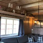 Koselig Familiehytte Pa Vakre - Naer Geilo